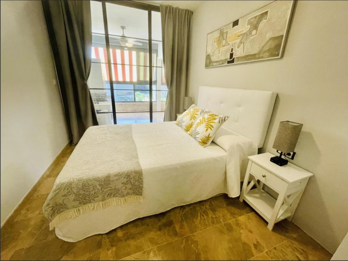 Apartamento Playa De Poniente Benidorm - Torre Dos Calas ภายนอก รูปภาพ