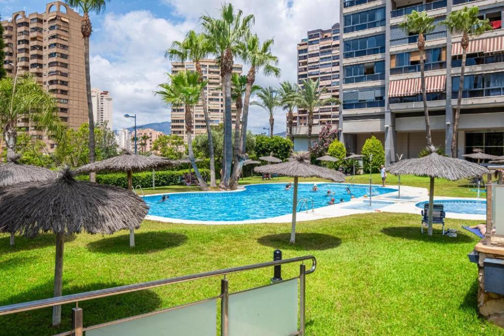 Apartamento Playa De Poniente Benidorm - Torre Dos Calas ภายนอก รูปภาพ