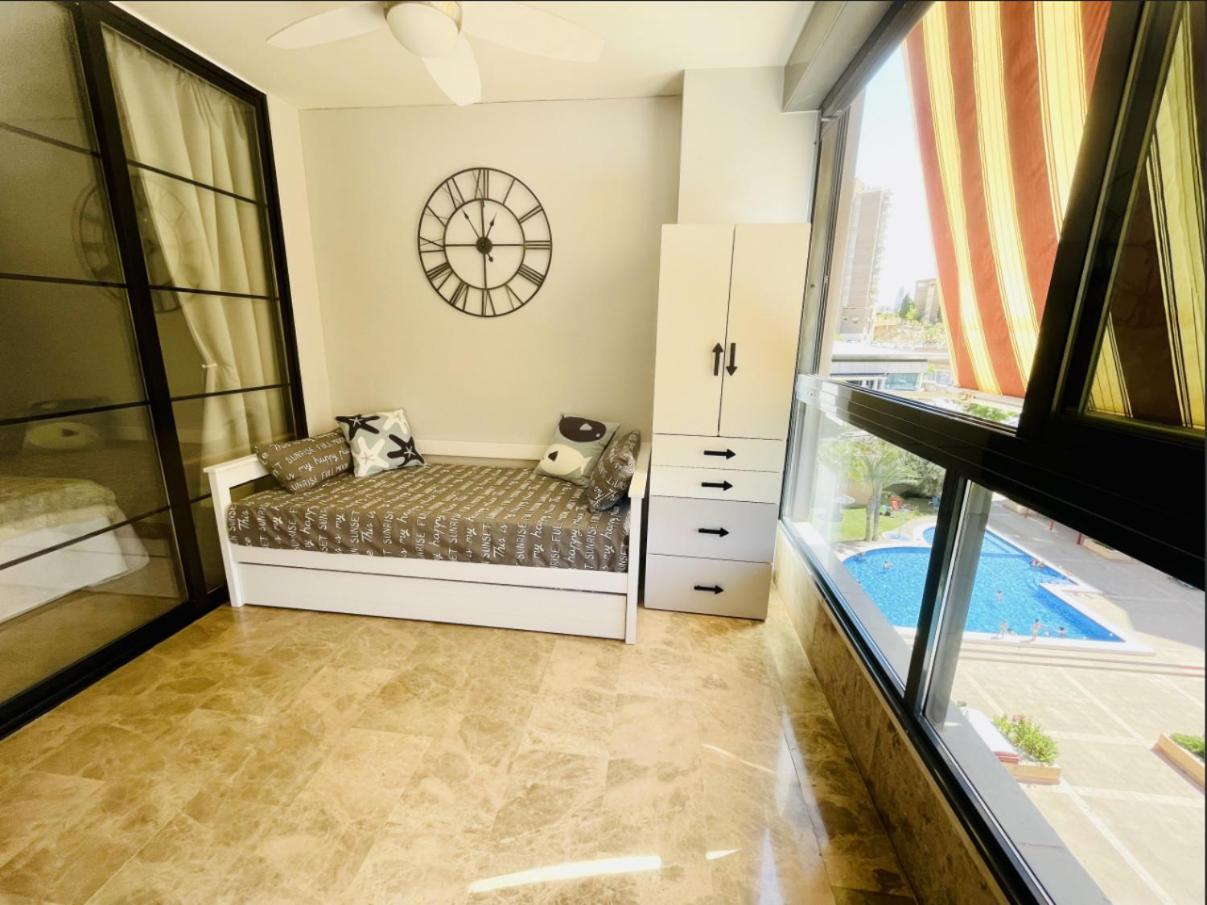Apartamento Playa De Poniente Benidorm - Torre Dos Calas ภายนอก รูปภาพ