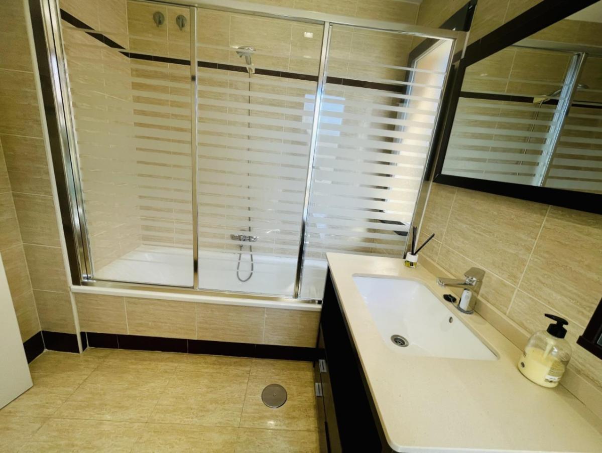 Apartamento Playa De Poniente Benidorm - Torre Dos Calas ภายนอก รูปภาพ